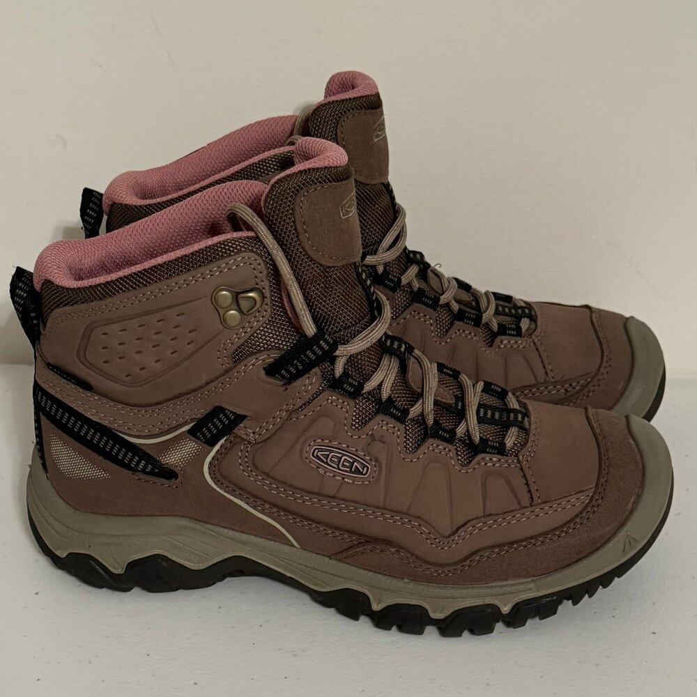 KEEN Targhee IV Mid Top Waterproof Hiking Boots Women's Size 8 US Beige